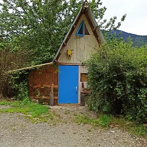 Dans Un Pommier , Boutx France