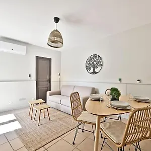 Appartement L'olivier - 2 Terrasses - Clim Ac - Wifi - Proche Theatres, Avignon